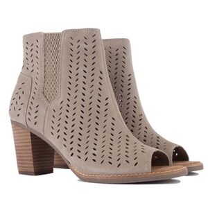 TOMS Majorica Tan Peep Toe Wood Heel Shoes